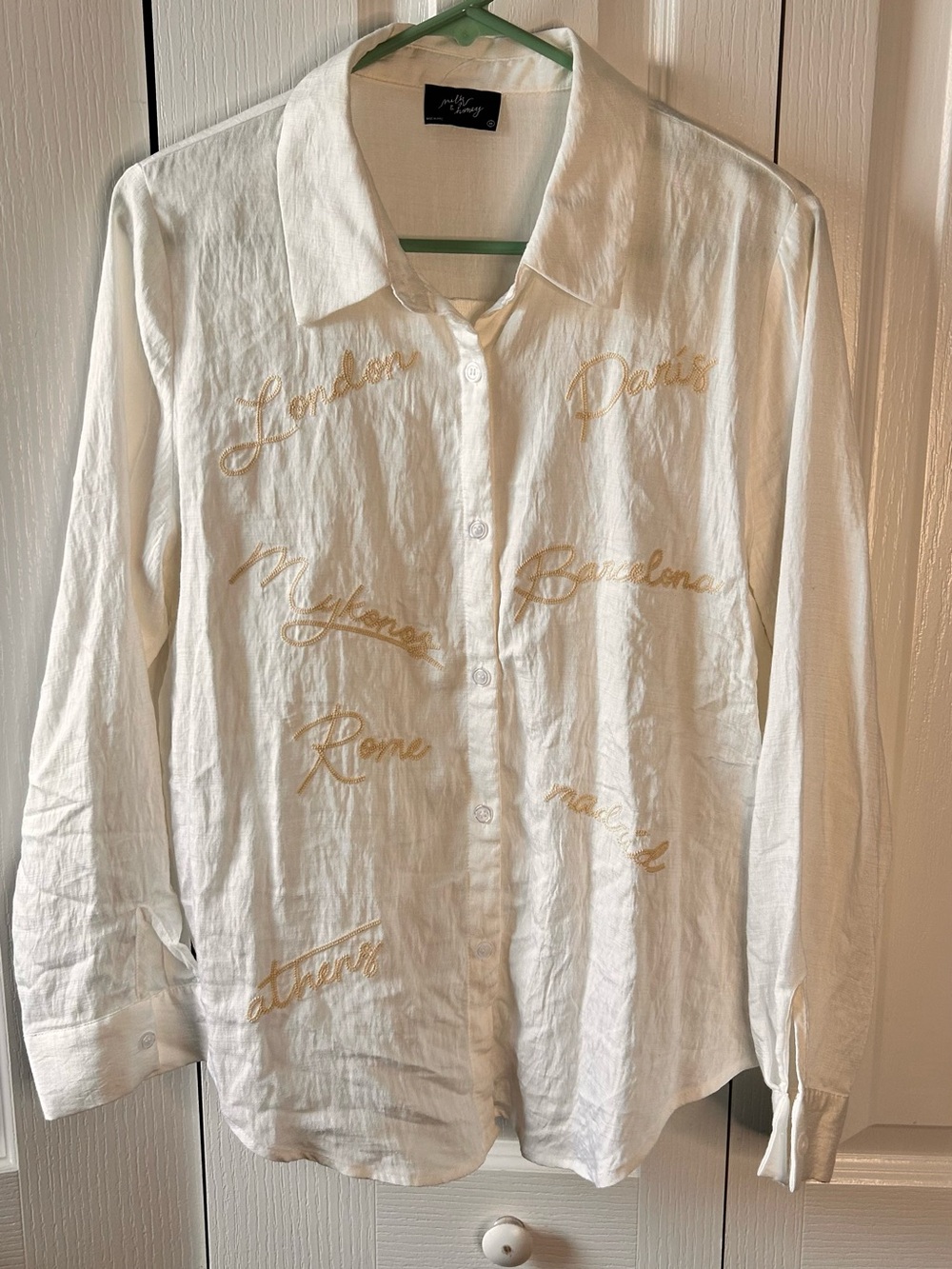 Milk & Honey Women’s Size Medium White Embroidered Button-Up Shirt Top